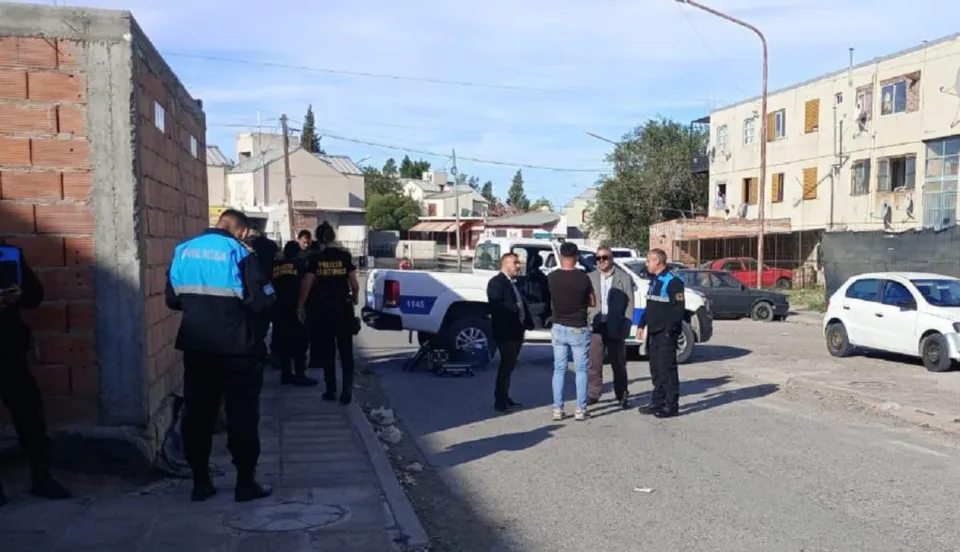 Chico baleado en las mil viviendas Trelew