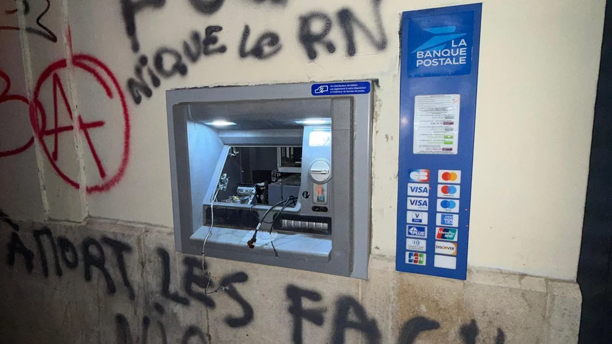 Disturbios y violencia en Francia FOTO Rodolfo Tarraubella