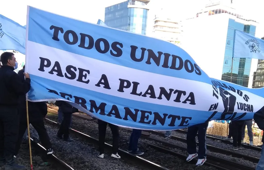 Los pases a planta permanente son habituales en cambios de gobierno