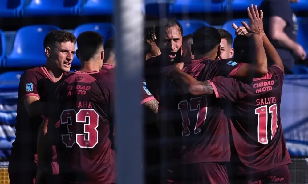 Lanús aprovechó su momento y se llevó un triunfo que modifica el panorama en la Zona A.