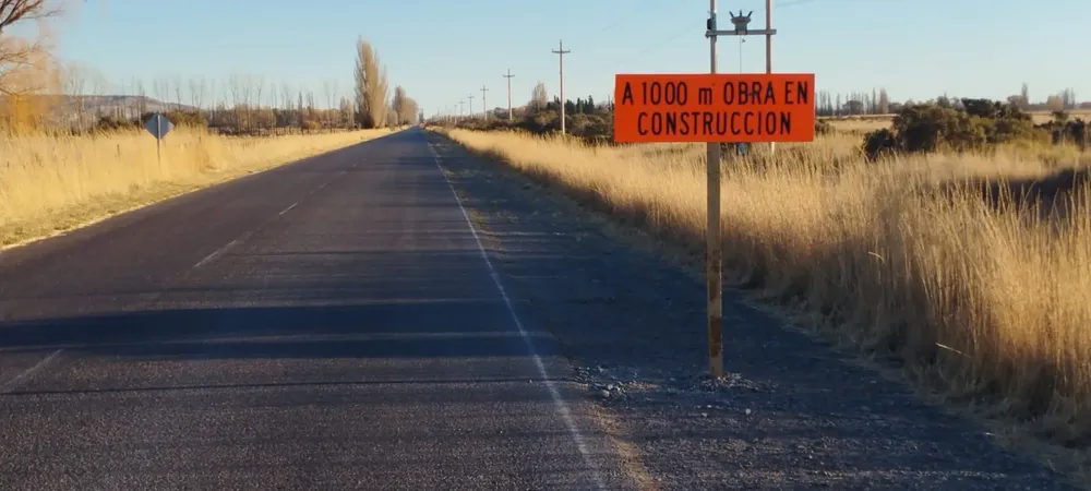Trabajos en ruta 7 entre Gaiman y Dolavon