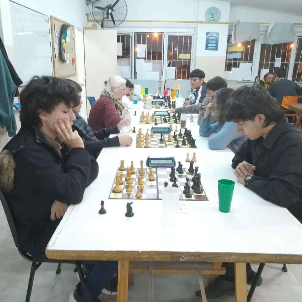 CAMPEONATO PROVINCIAL DE AJEDREZ POR EQUIPOS EN MADRYN