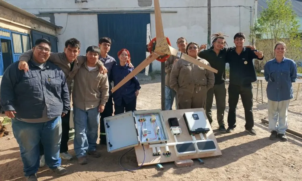 Alumnos de la escuela 748