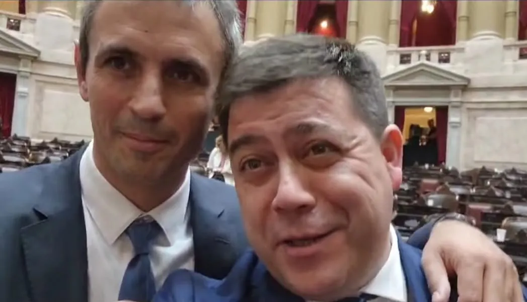 César Treffinger junto a Martín Menem