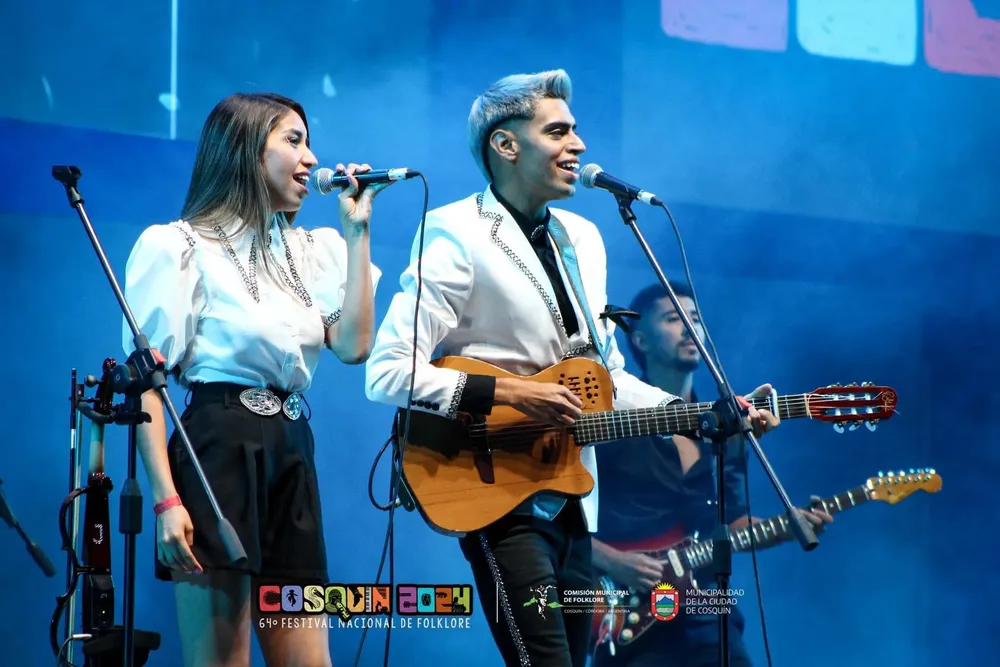 Duo ARUMA en Cosquin