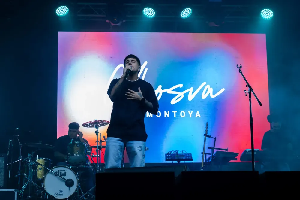 Yhosva Montoya en Camarones