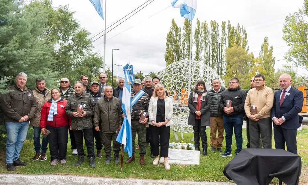 Gaiman homenajeó a los Héroes de Malvinas