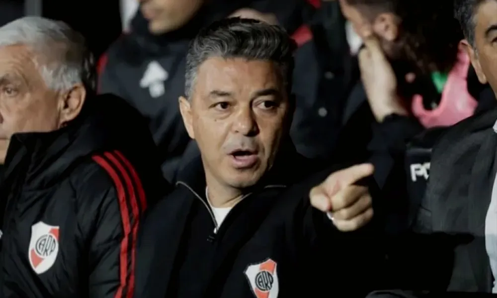 River se mueve en el mercado de pases