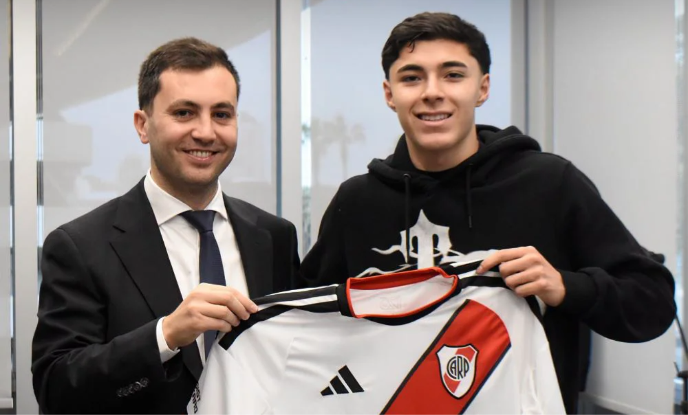 Tobías Andrada firmó su contrato y se convirtió en la séptima incorporación.