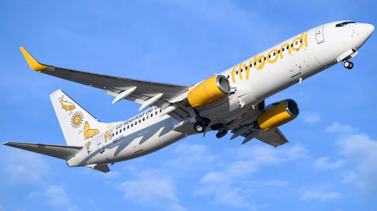 avion flybondi