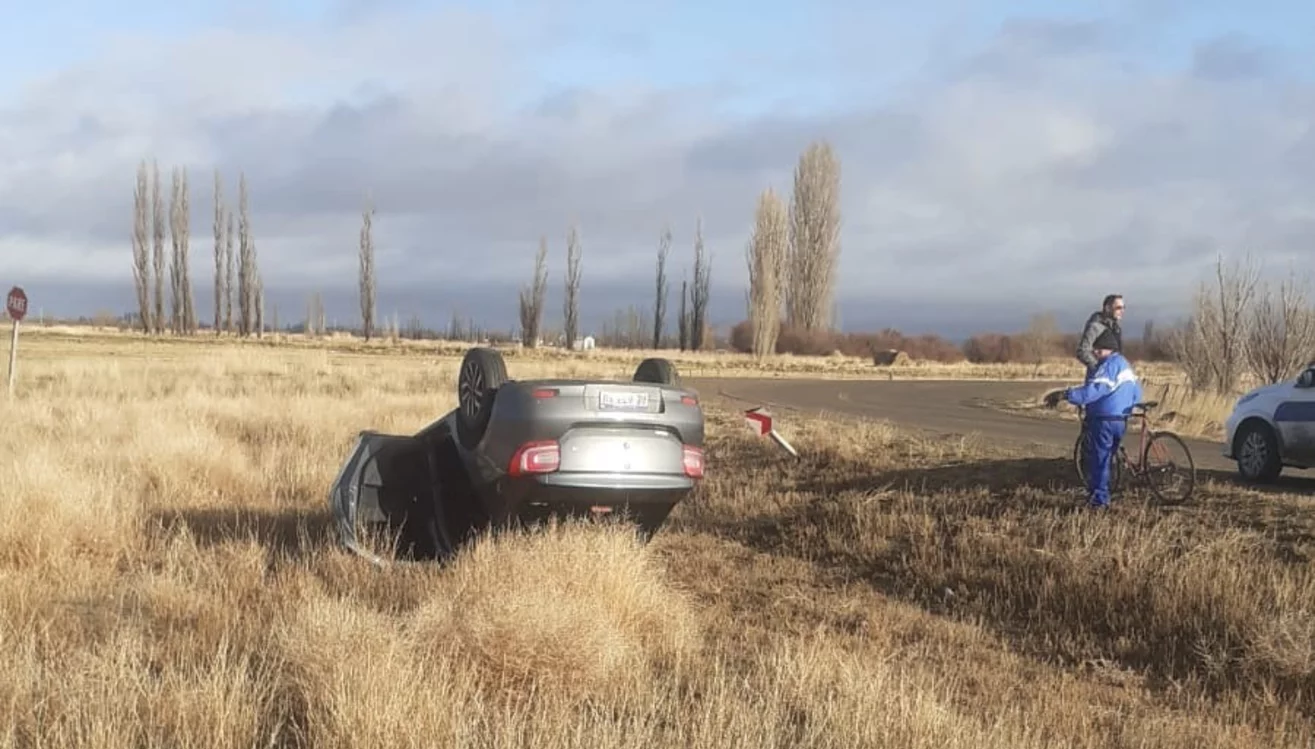 Vuelco ruta 7. entre gaiman y tw