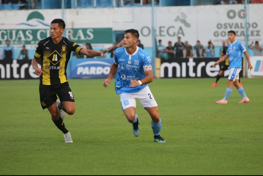 EL AURINEGRO ARRANCÓ EL TORNEO CON DERROTA EN CÓRDOBA