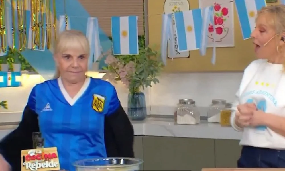 Claudia Villafañe lució la camiseta original de Maradona