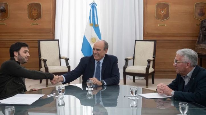 El gobernador Ignacio Torres y  el jefe de gabinete Guillermo Francos