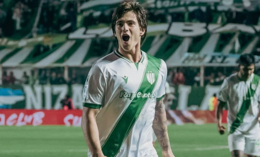 Banfield venció 3-2 a Sarmiento, sumó sus primeros puntos en el Clausura.