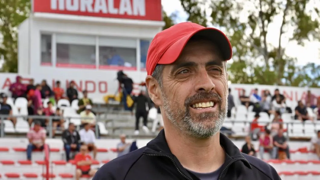 Huracán volvió a sonreír en casa y lo hizo con una goleada.